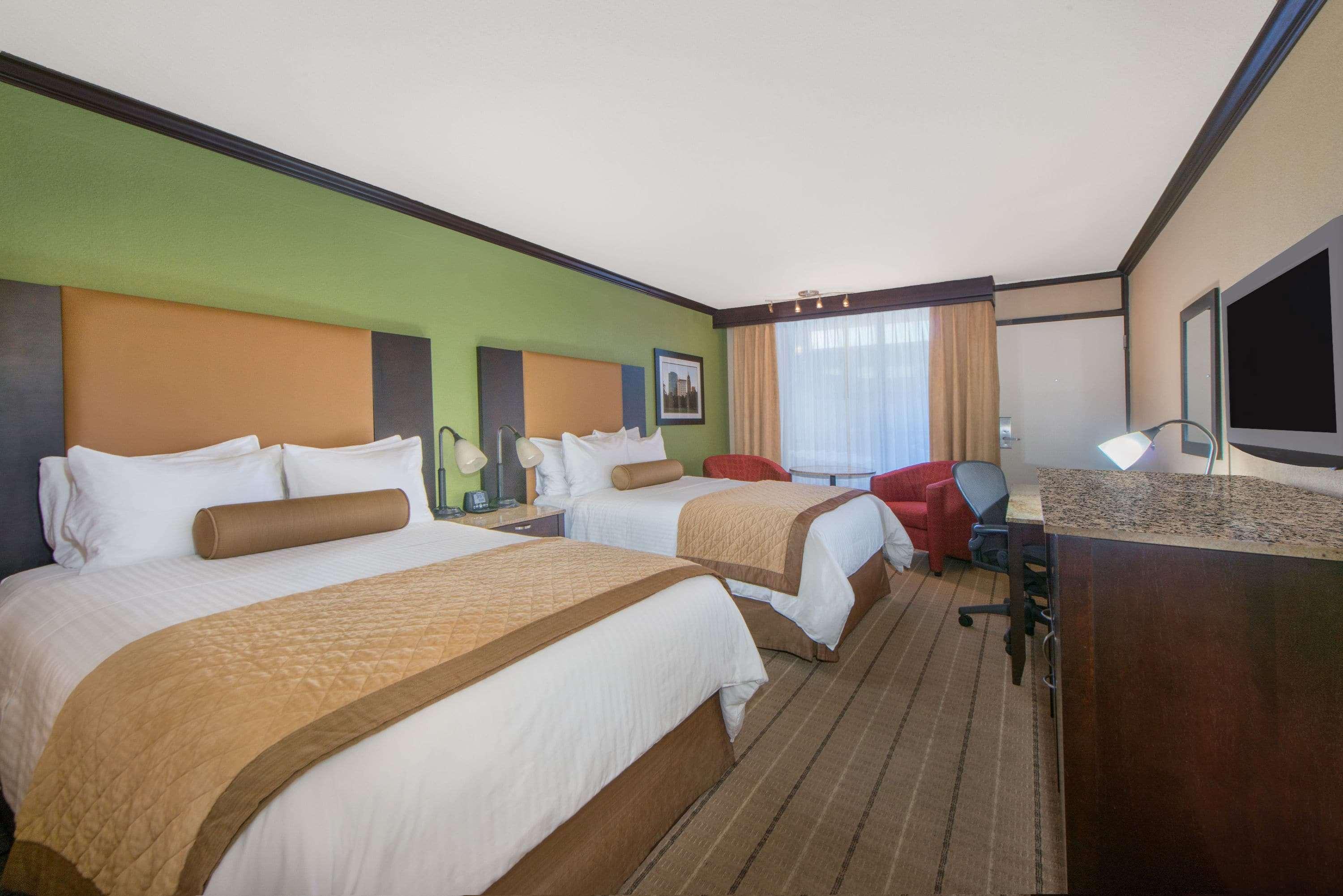 Wyndham Garden Oklahoma City Resort & Conference Hotel Near Airport, Fairgrounds Paycom & I40 Exterior photo