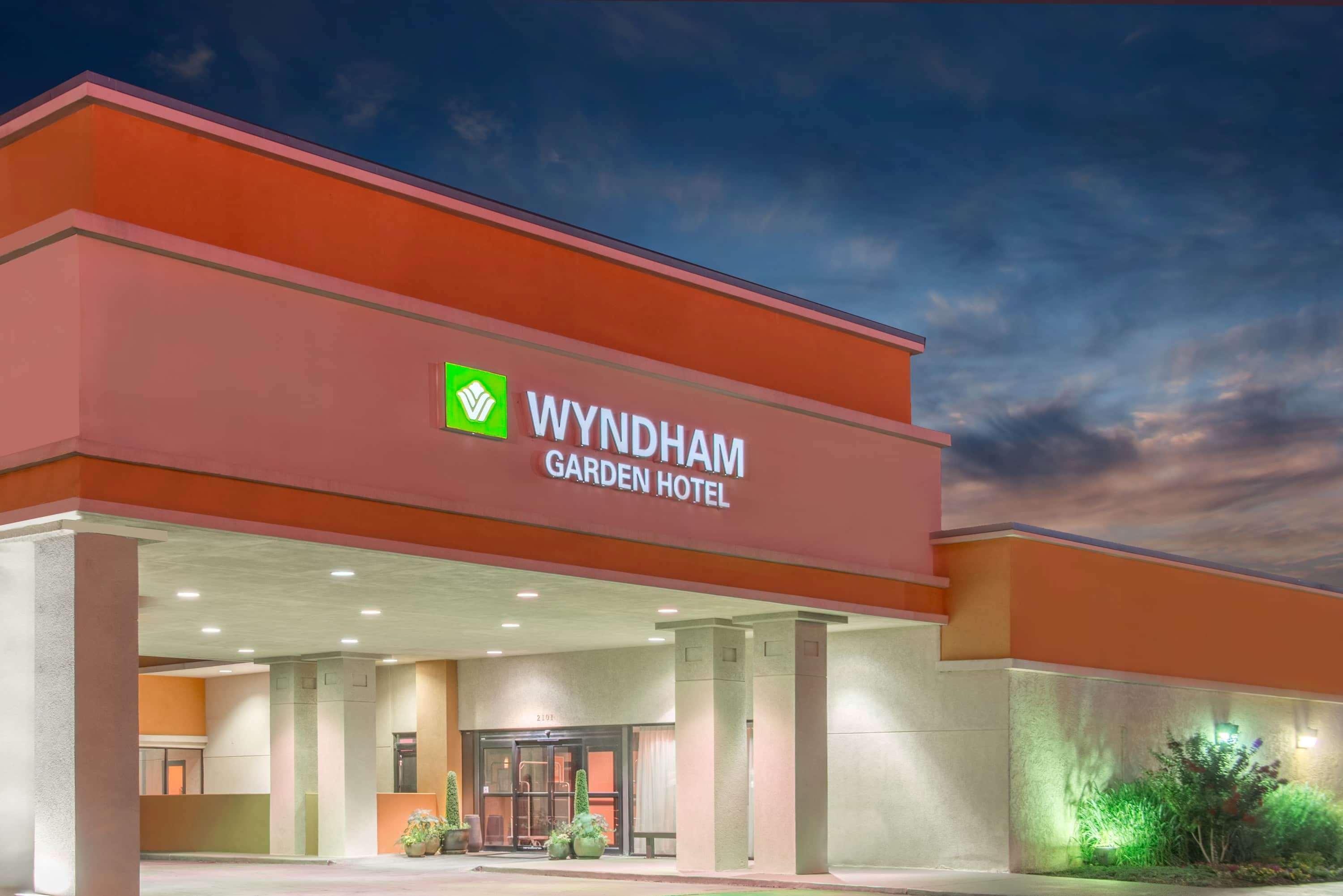Wyndham Garden Oklahoma City Resort & Conference Hotel Near Airport, Fairgrounds Paycom & I40 Exterior photo